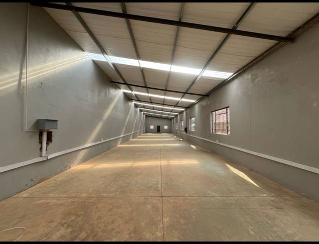 300M² WAREHOUSE TO LET IN HENNOPSPARK